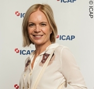 Frostrup and Simpson help raise funds for Book Aid International 