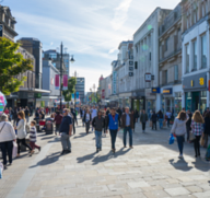 High street sees 4% rise in book sales 