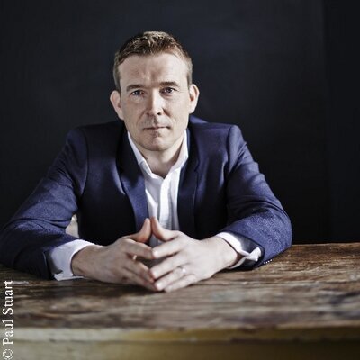 David Mitchell receives Sunday Times Award for Literary Excellence