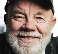 Tributes to Hatchet author Gary Paulsen, who has died aged 82