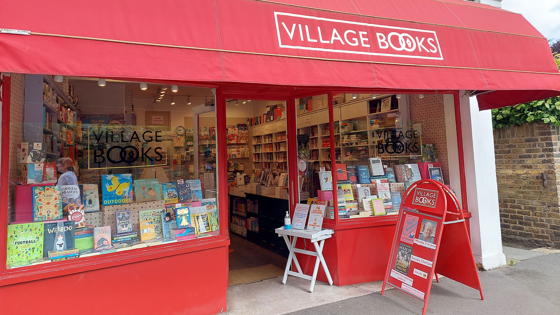 Bookshops report 'strong footfall' and good distribution for the festive period
