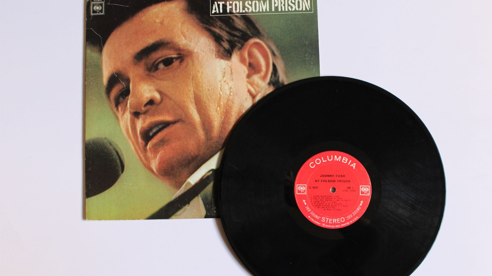 Johnny Cash record © Shutterstock