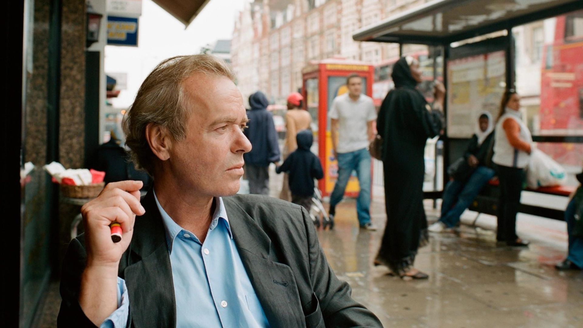 The Bookseller – News – Industry mourns loss of ‘fearless’ novelist Martin Amis 