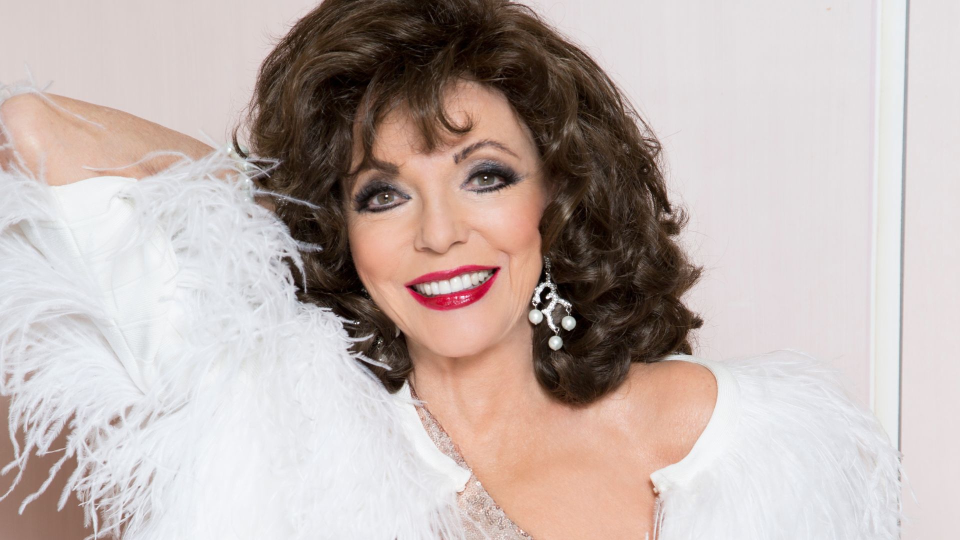 Dame Joan Collins © Brian Aris