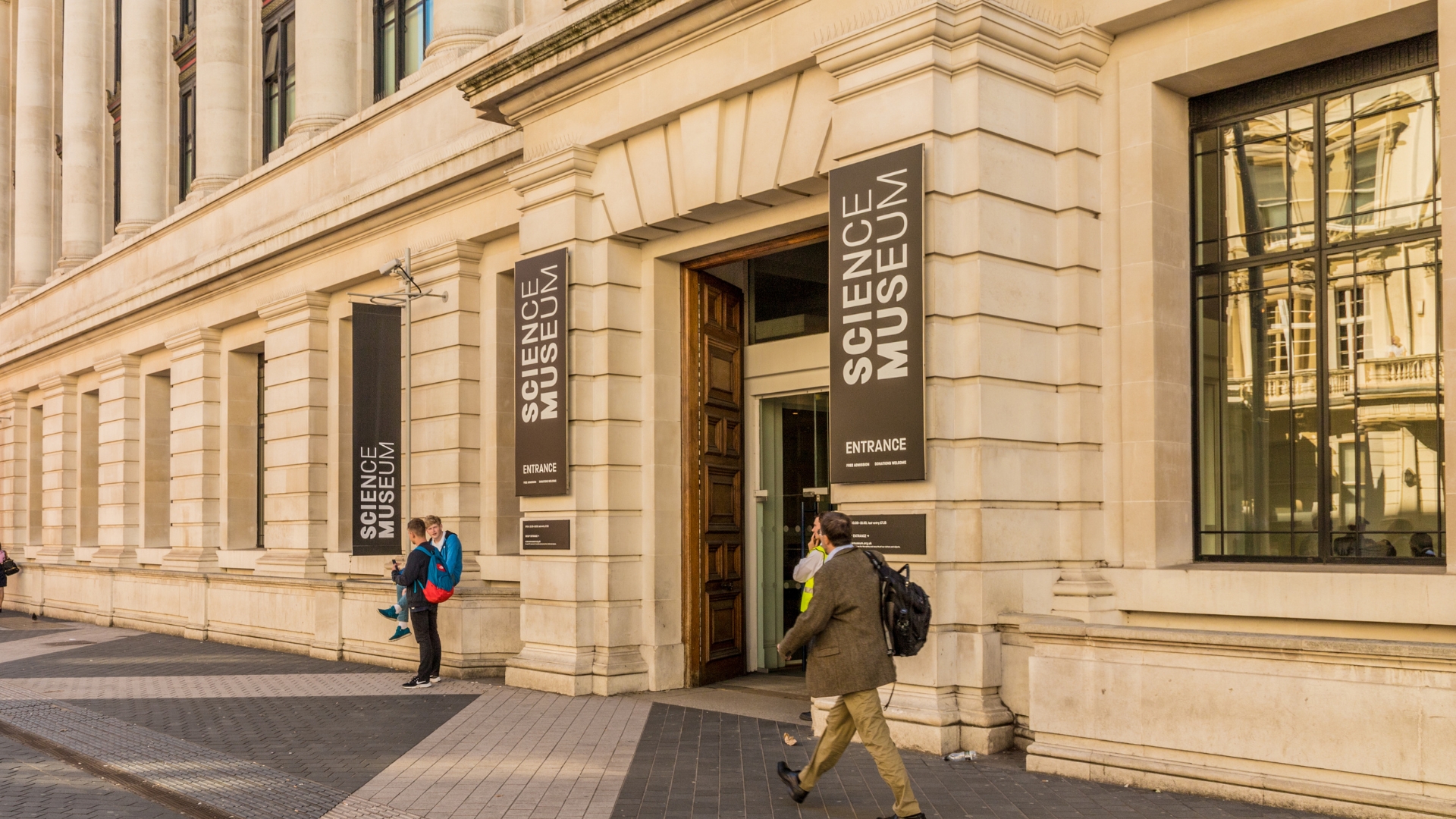 Science museum © Shutterstock