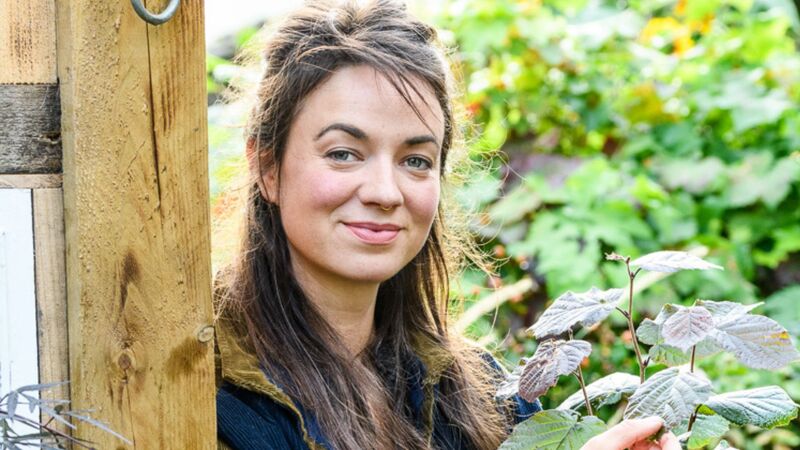 BBC Books scoops Frances Tophill’s A Year in A Small Garden