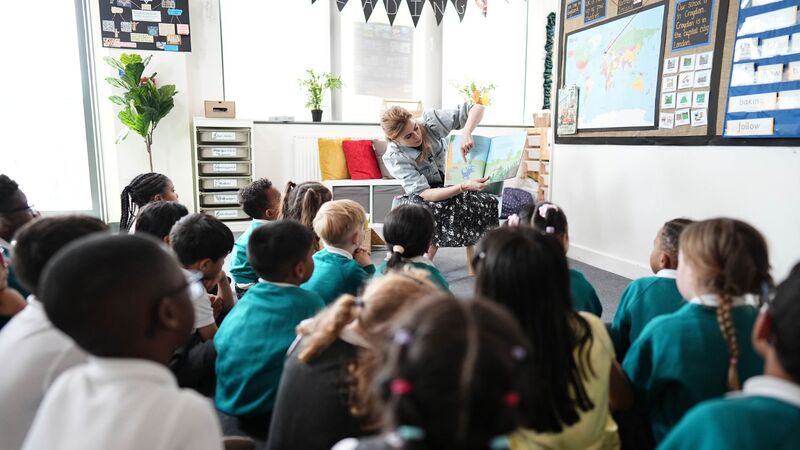 Princess Beatrice delivers surprise story time to Croydon schoolchildren