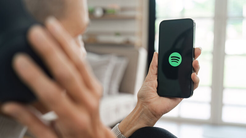 Bloomsbury enters into distribution agreement with Spotify