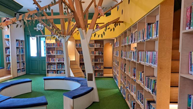Guille-All&egrave;s Library
