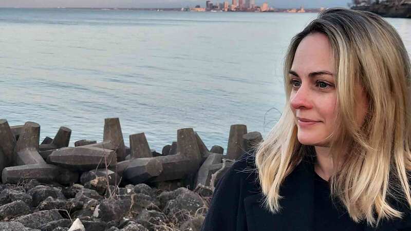 HQ pre-empts suburban suspense novel from Lauren Schott 