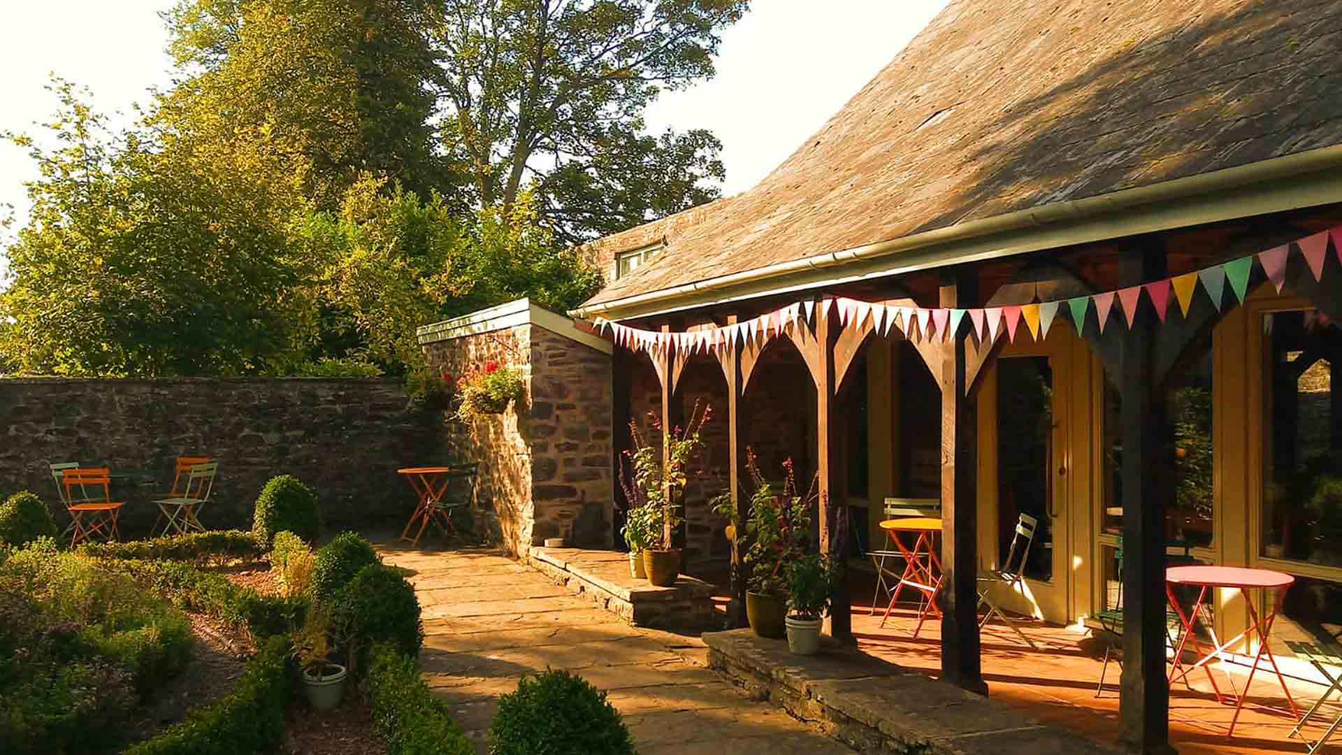 The Hours Bookshop & Cafe