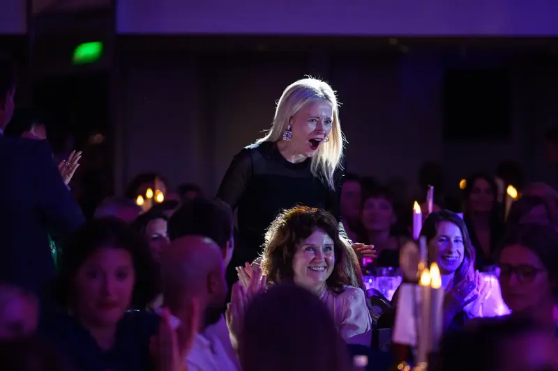 2025: Amanda Harris, winner of the Literary Agent of the Year Nibbie