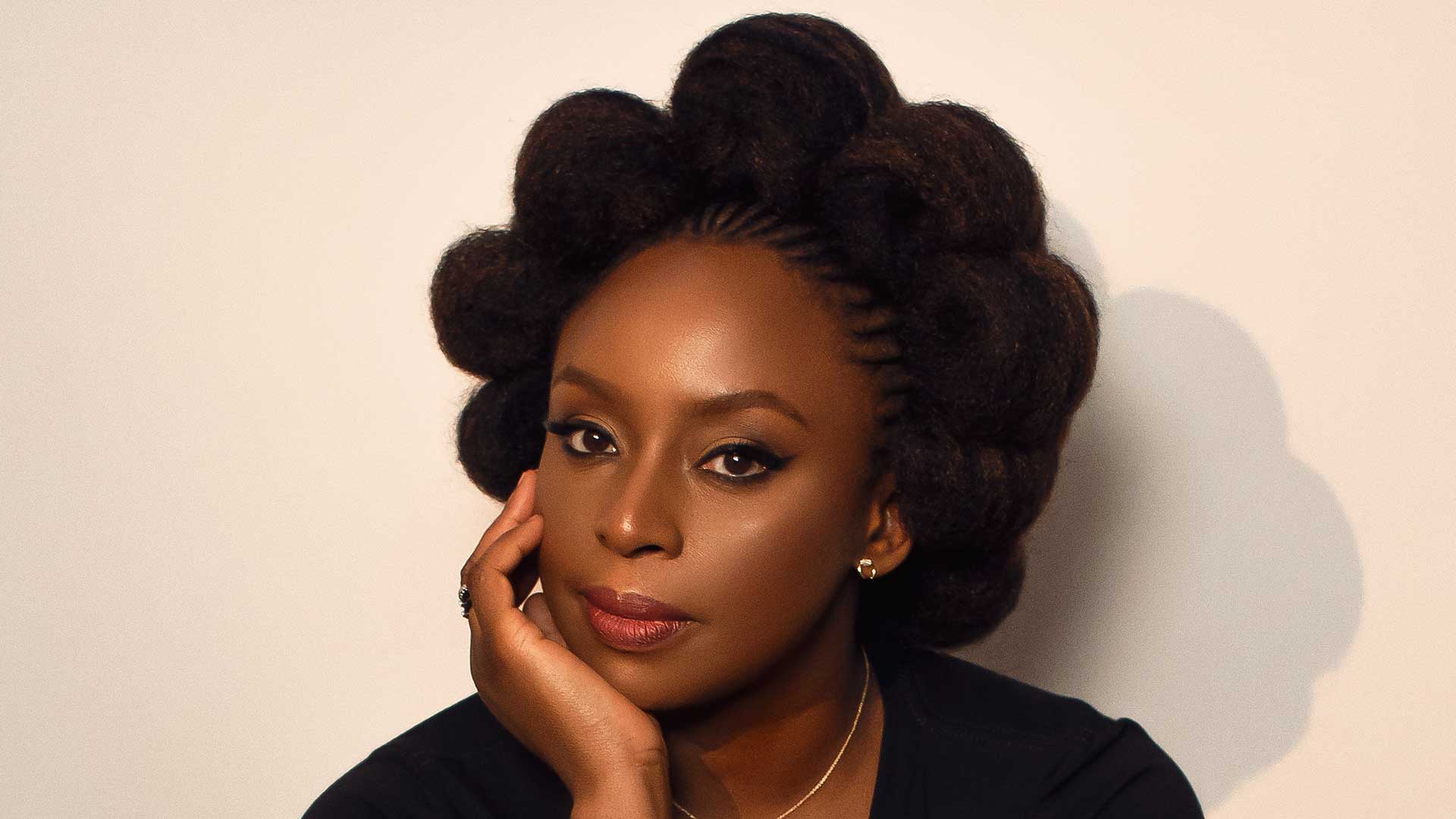 Chimamanda Ngozi Adichie &copy; Manny Jefferson