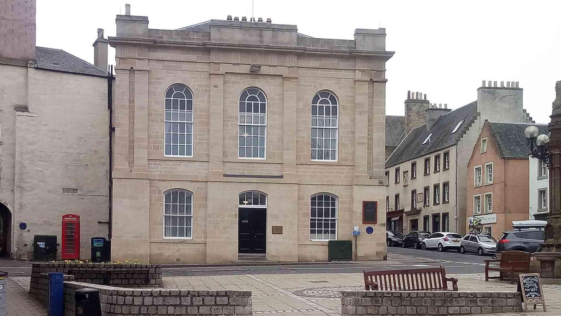 Jedburgh Sheriff Court &copy; Wikimedia