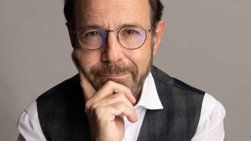 Firefinch pre-empts French author Marc Levy's bestseller