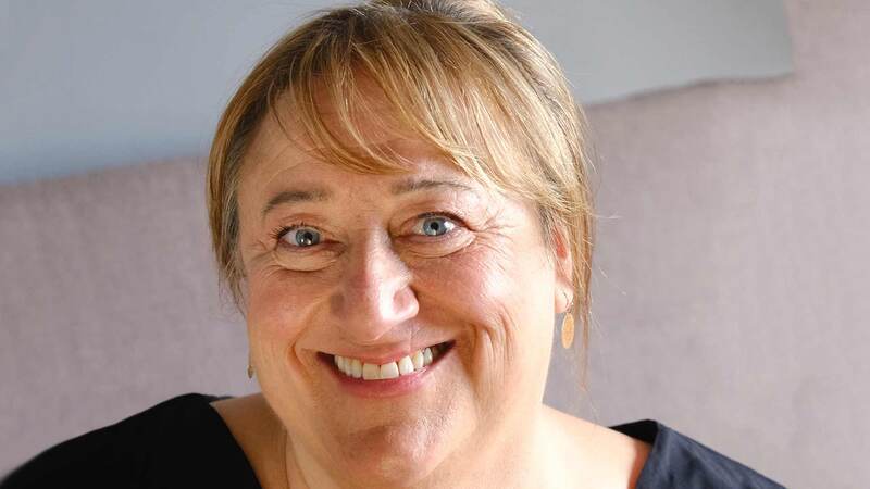 Hutchinson Heinemann pre-empts Alex Kadis' debut