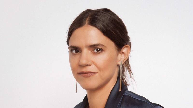 Valeria Luiselli's 'groundbreaking' novel goes to 4th Estate