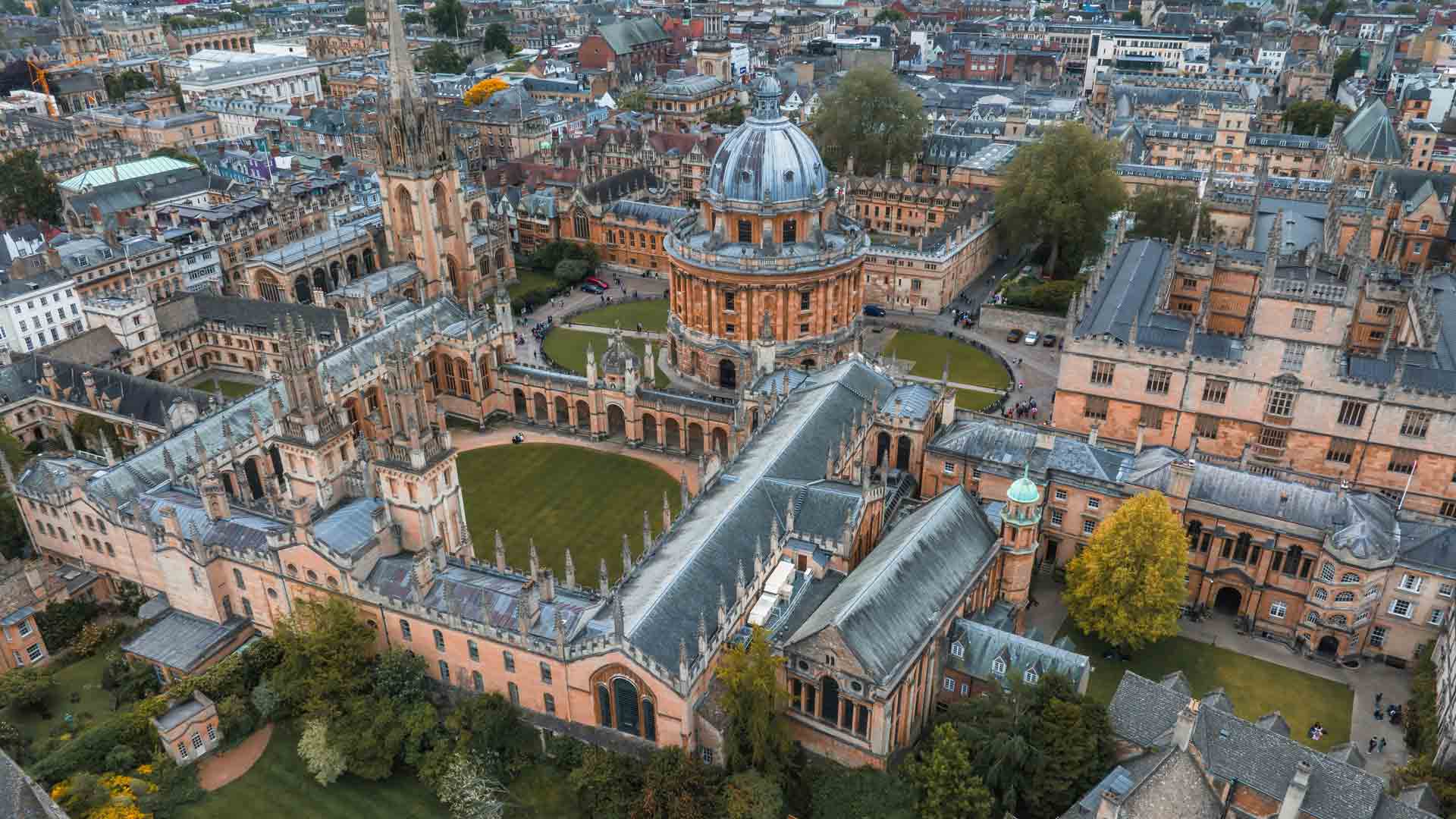 Keble College Oxford c Shutterstock