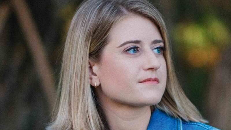 Jonathan Cape wins seven-way auction for Sarah Anderson's 'deliciously wild' debut