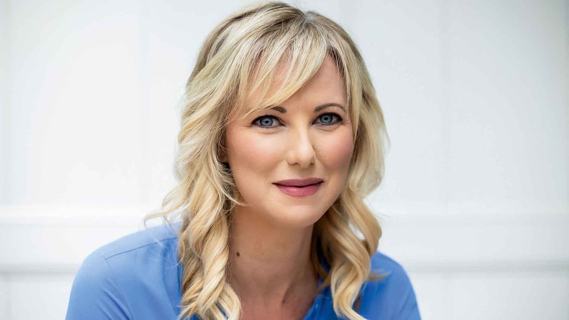 Oneworld signs Deborah Cohen’s 'urgent' look at ‘how the internet hacked our health’