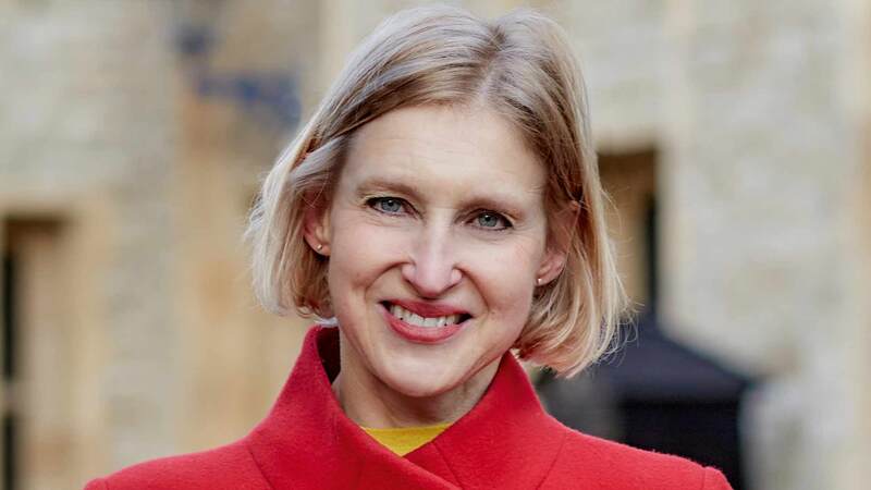 Hodder & Stoughton snaps up new fiction by Tudor historian Tracy Borman