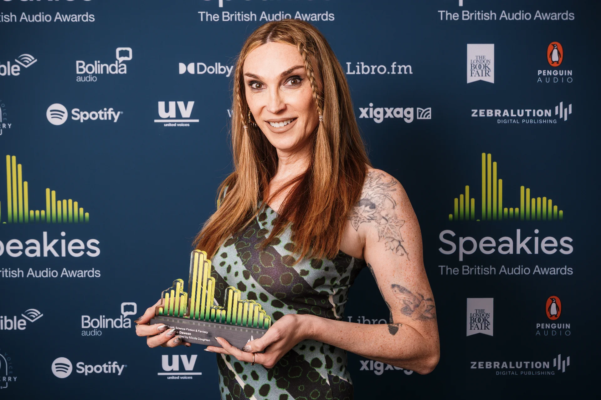 Juno Dawson, author of Best Audiobook: Science Fiction & Fantasy winner, Queen B