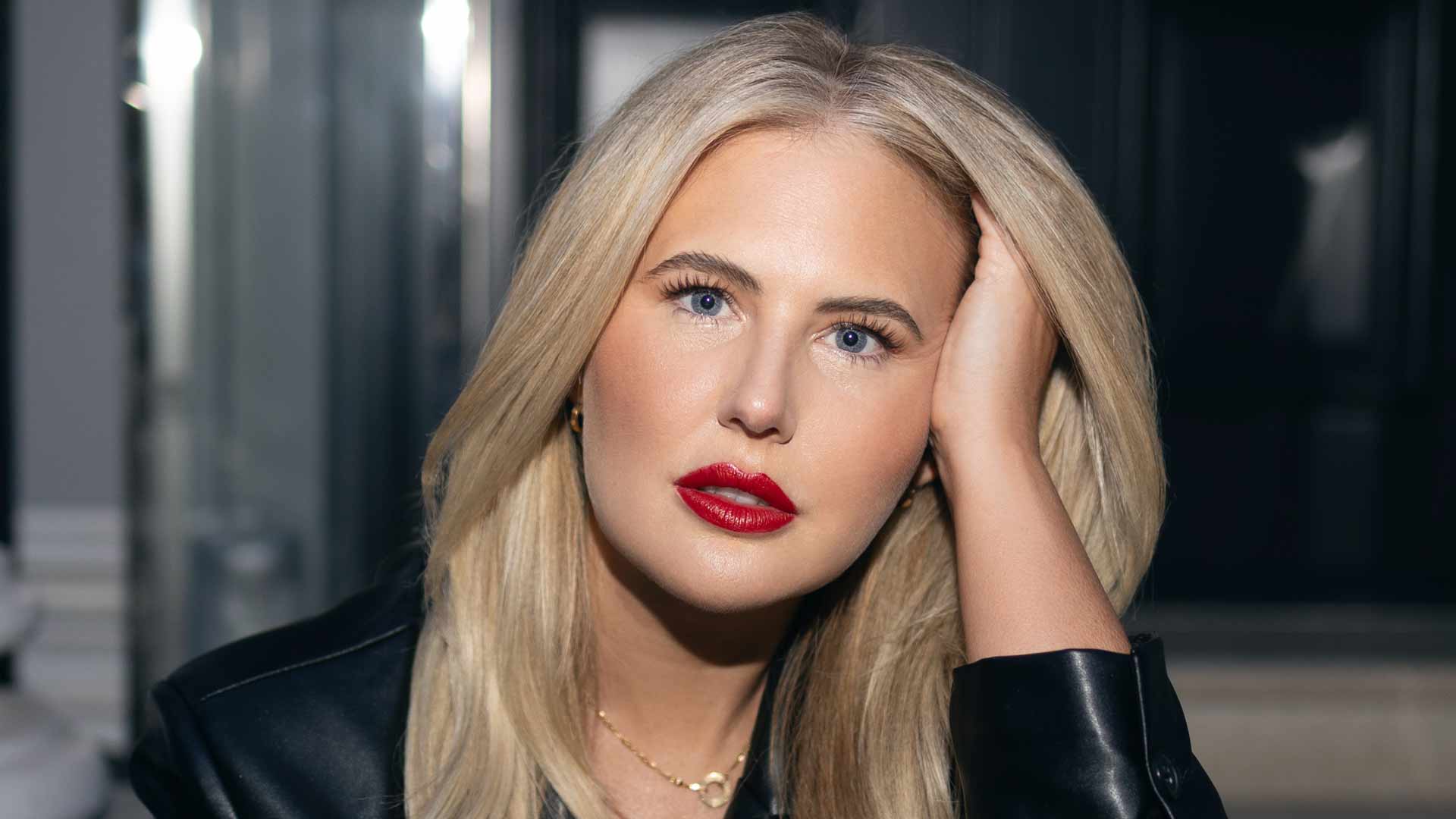 Poppy Delbridge c Katerina Astrella