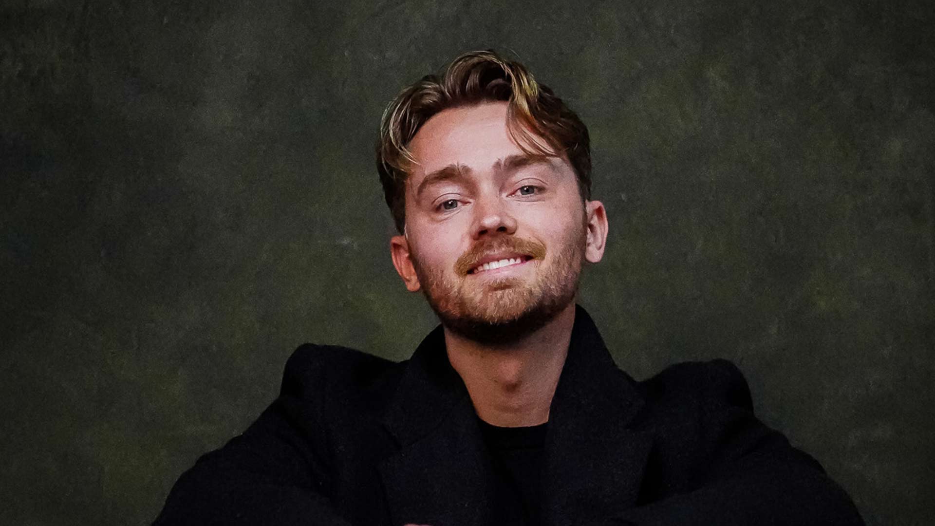 Penguin swoops for ‘epic’ fantasy trilogy from debut author Felix Mosse