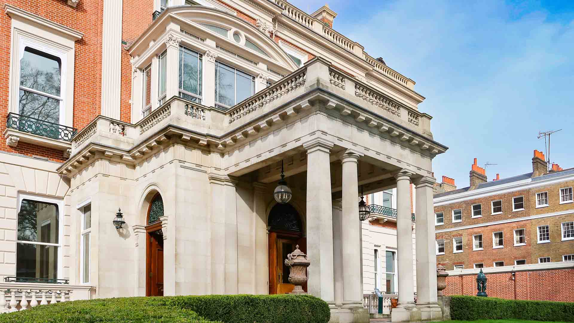 The ‘Eliots’, Irish voices and a famous plagiarist