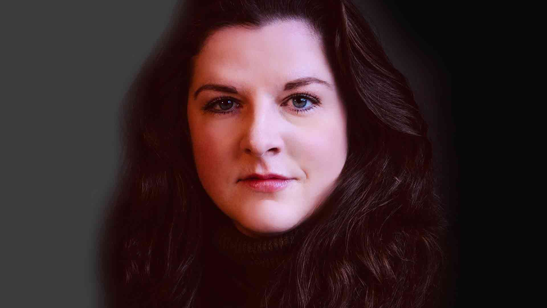 Rebecca F John &copy; Bartosz Nowicki