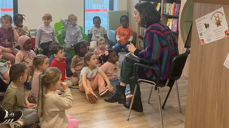 Crackin' Creations and Tales for Tots West Dunbartonshire Libraries