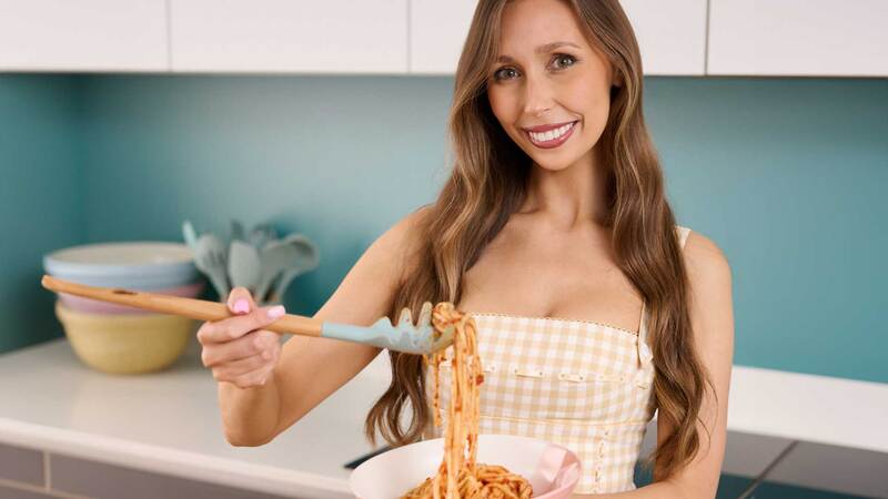 Hamlyn scoops baking brand Fitwaffle's next cookbook