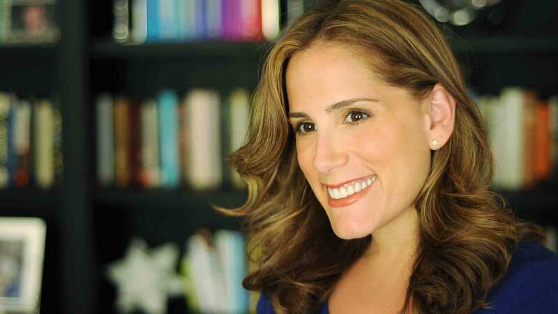 Juniper wins four-way auction for The Past Selves Club by Julie Buxbaum