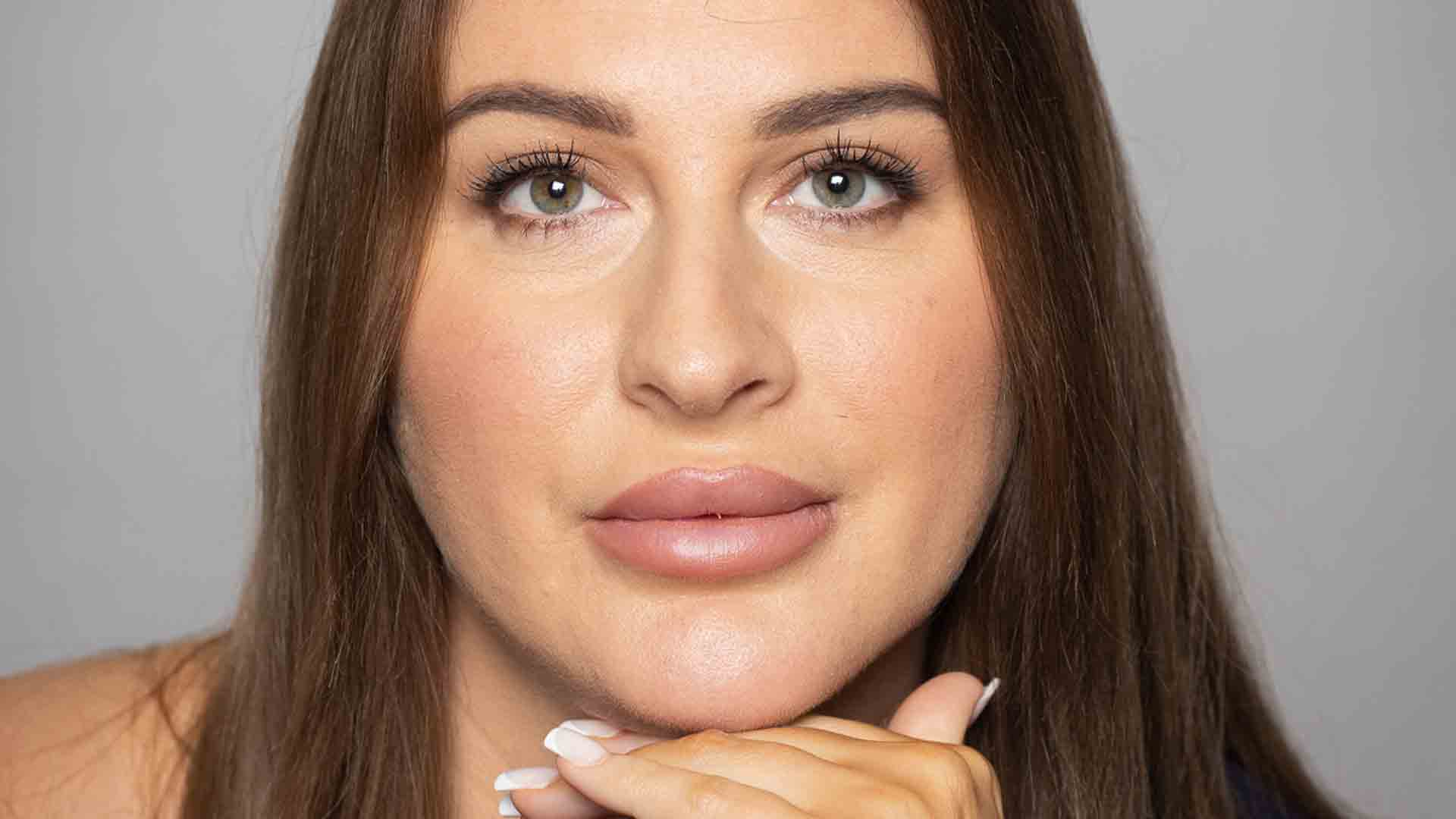 Hachette Books Ireland acquires 'courageous and ground-breaking' book by Nikita Hand