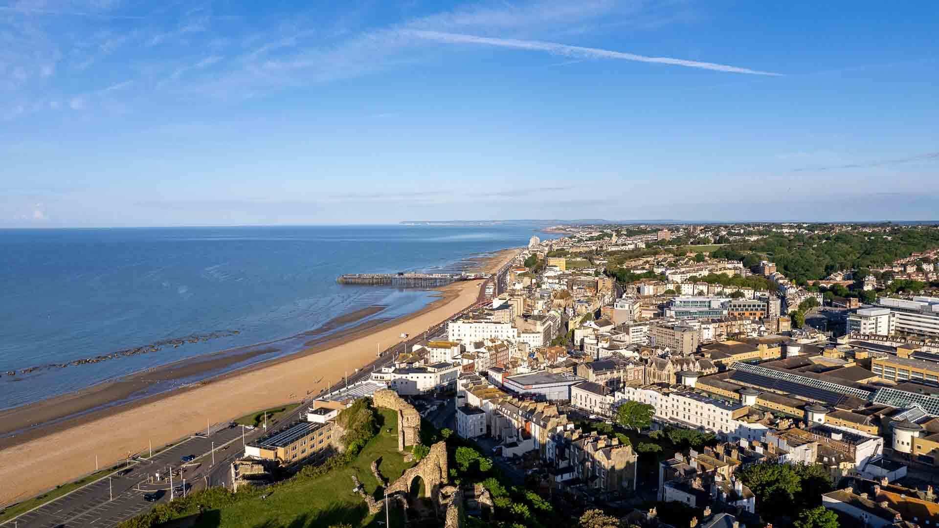 Hastings c Shutterstock