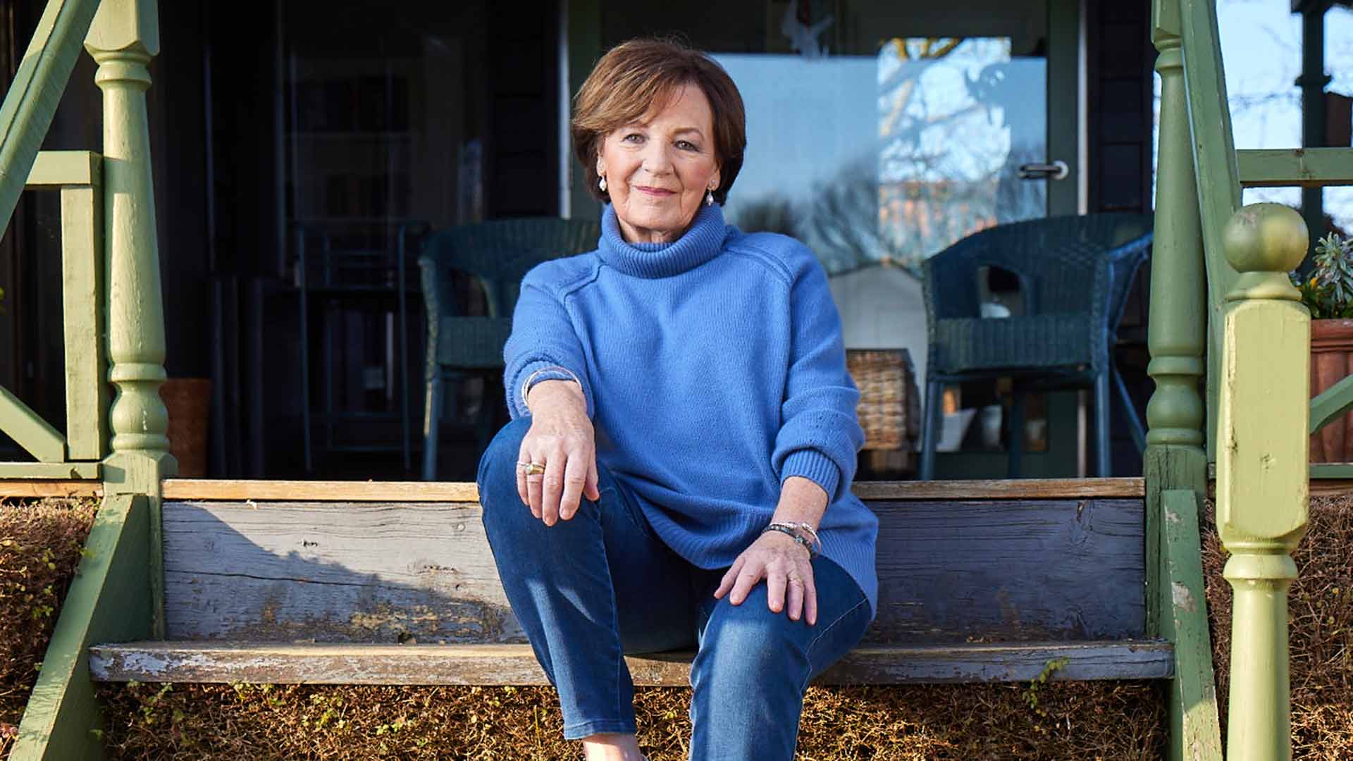 Delia Smith takes book of political essays to Canongate