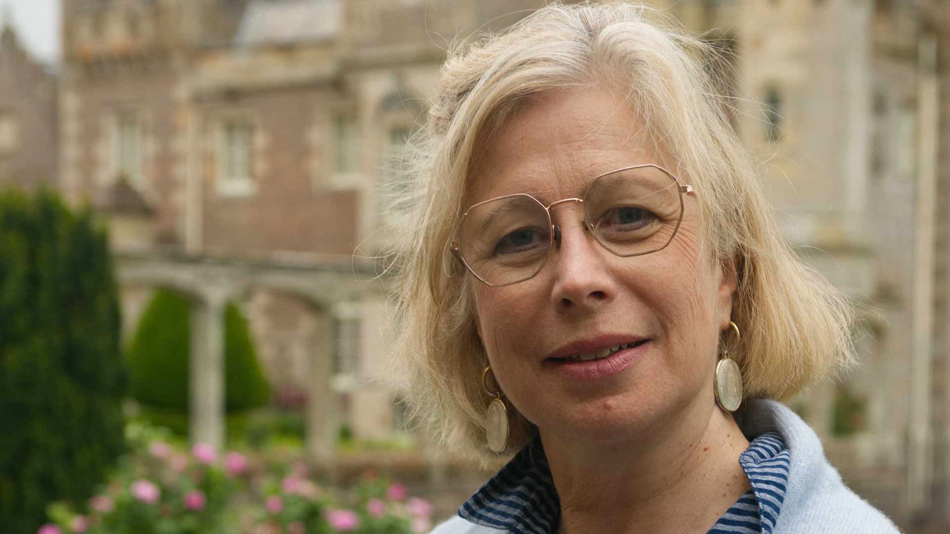 Alice Jolly wins &pound;25k Walter Scott Prize for Historical Fiction with &lsquo;unusual, important&rsquo; novel