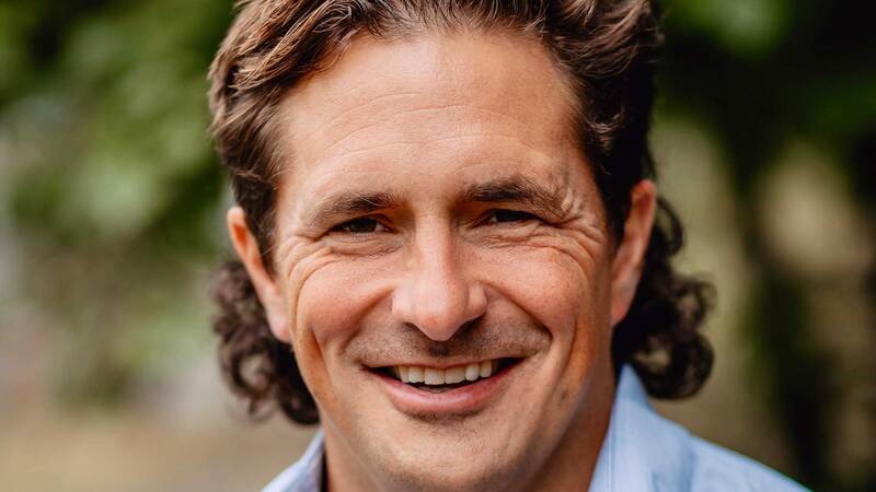 Pan Macmillan scoops Johnny Mercer&rsquo;s memoir No Way to Run a Country