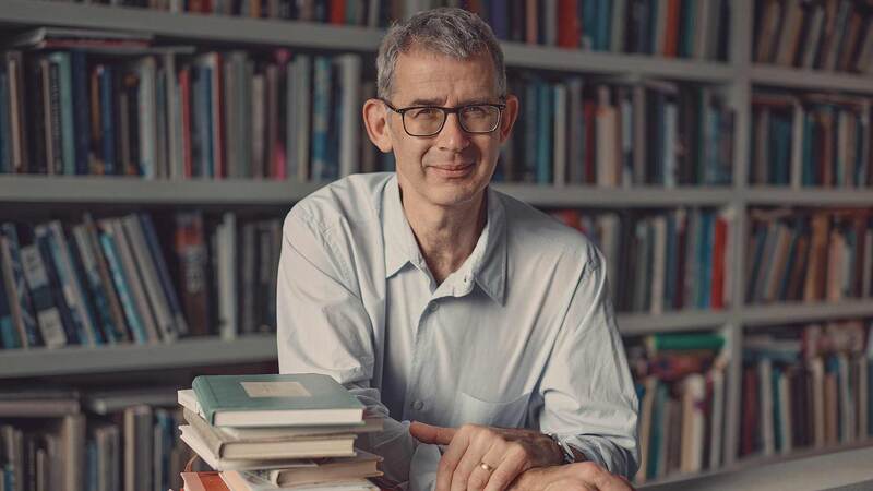 Chatto & Windus to publish Edmund de Waal&rsquo;s new book