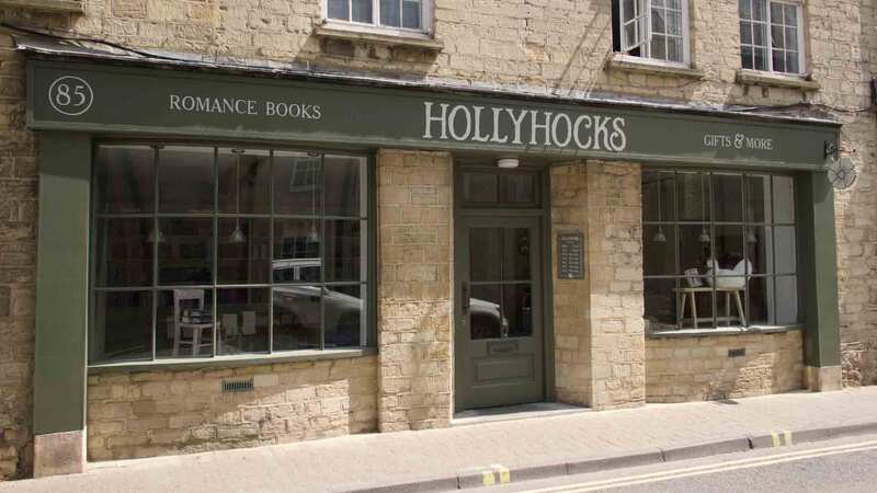 New independent romance bookshop opening in the Cotswolds