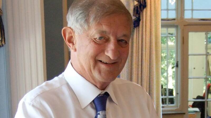 Ted Smart, ‘visionary’ founder of The Book People, dies aged 83