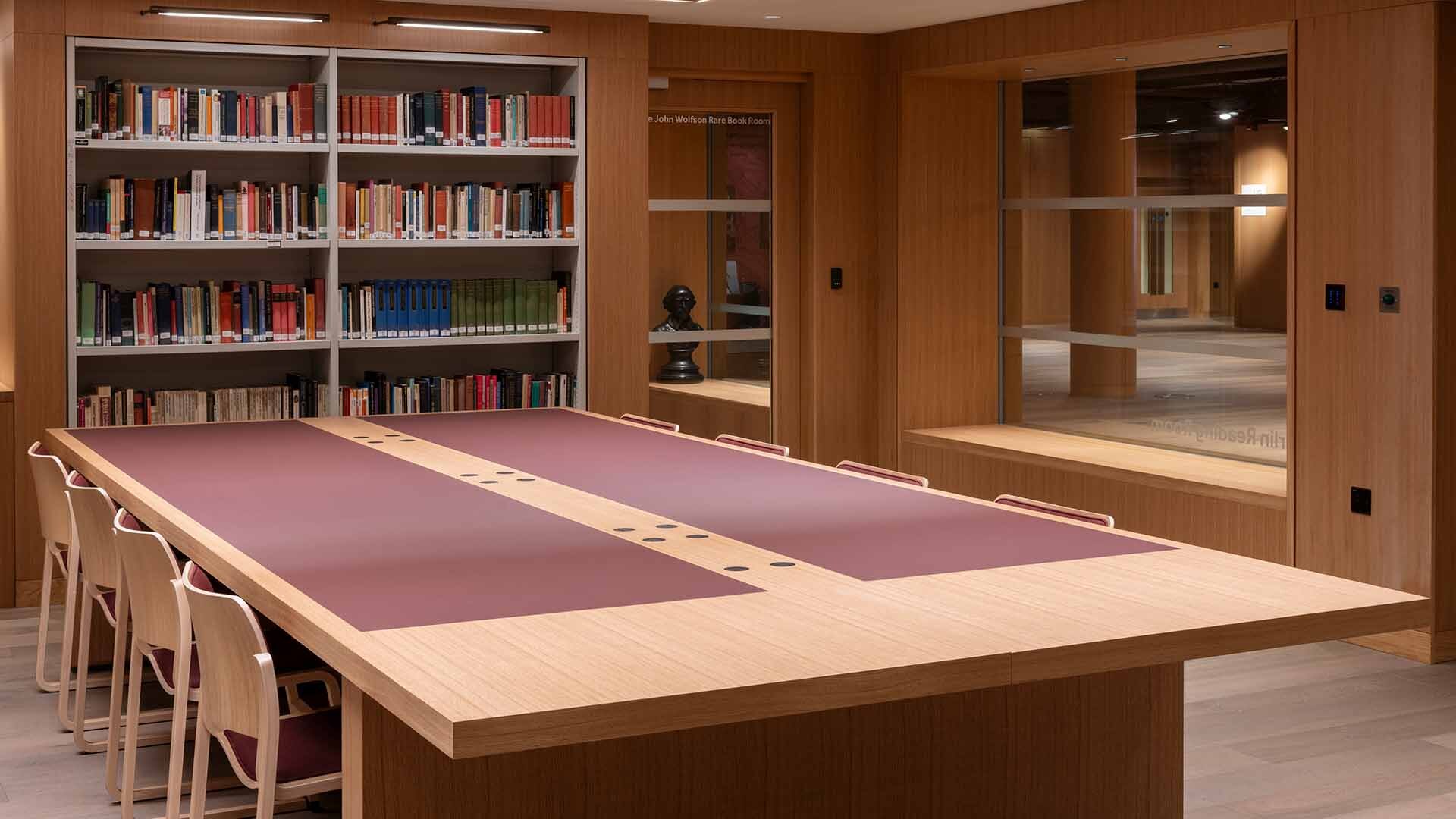 Reading room at Shakespeares Globe © James Newton
