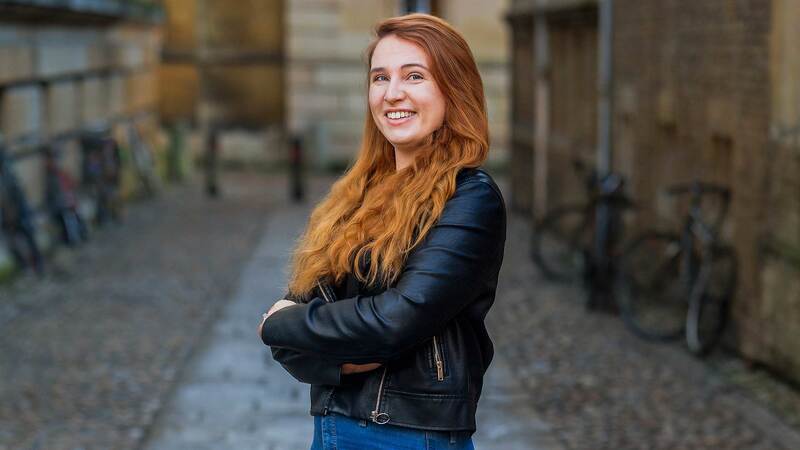 Usborne acquires 'swoon-worthy' spy thriller romance series from debut author Joanna Claire