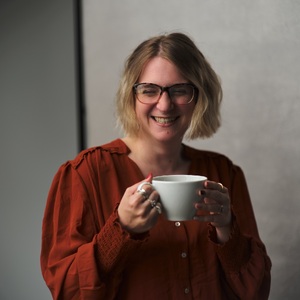 Emma Hinds Emma Hinds