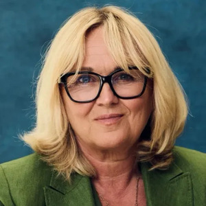 Elke Edwards Elke Edwards