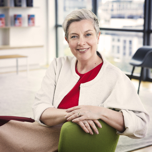 Sara Lloyd Sara Lloyd