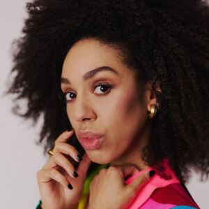 Pearl Mackie